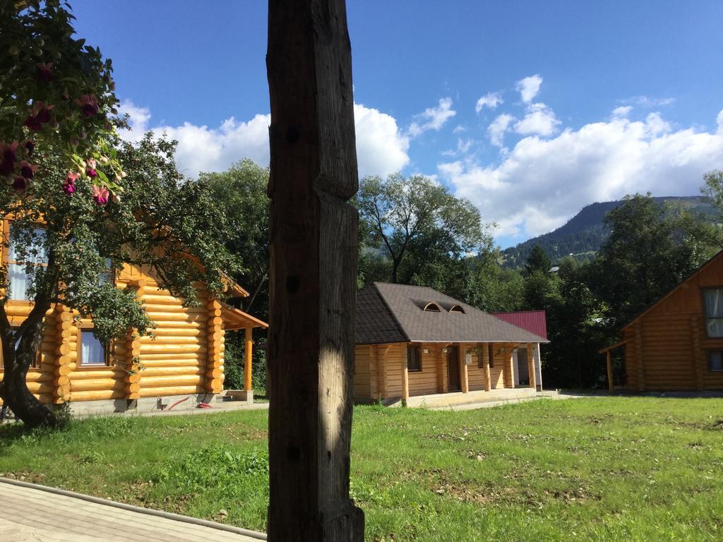 Casutele Din Moisei Exterior foto