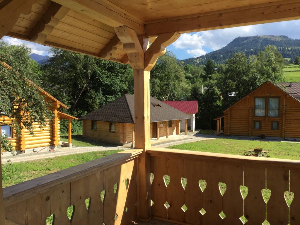 Casutele Din Moisei Exterior foto